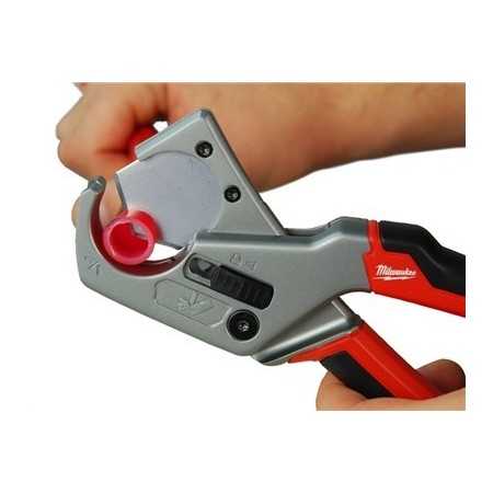 TAGLIATUBI CON TAGLIO MAX 25 MM