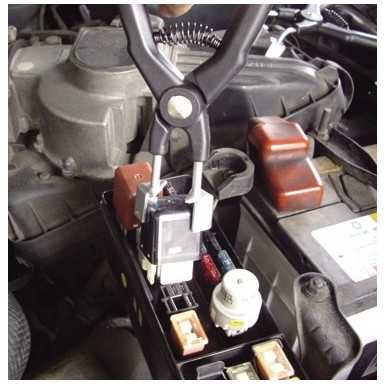 PINZA PER RELE PIEGATA A 60 GRADI, BETA 1497P