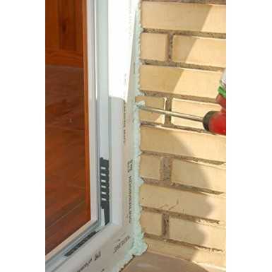 Pistola in metallo per schiuma poliuretanica con 2 prolunghe.