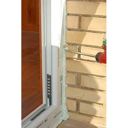 Pistola in metallo per schiuma poliuretanica con 2 prolunghe.