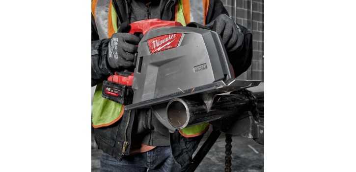 Sega circolare per metalli Milwaukee M18FMCS66-121C 66 completa in valiga