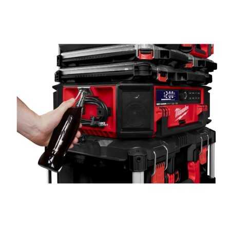 Radio DAB+ e Caricabatterie M18™ PACKOUT™ Batteria/Corrente