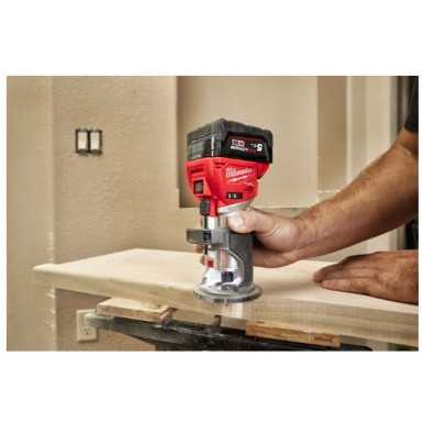 Fresatrice a batteria M18 FTR8-0X (versione senza batteria) in valigia