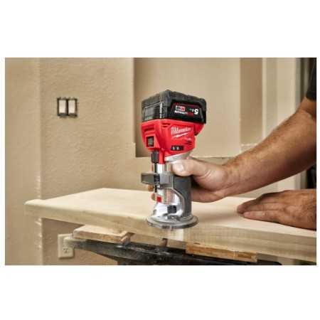 Fresatrice a batteria M18 FTR8-0X (versione senza batteria) in valigia