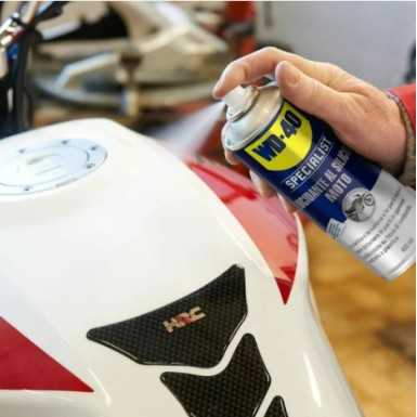 WD-40 MOTO LUCIDANTE AL SILICONE 400ML