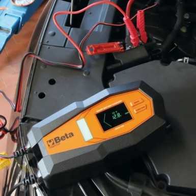Caricabatterie elettronico 12-24V multifunzione 1498H/8A Beta