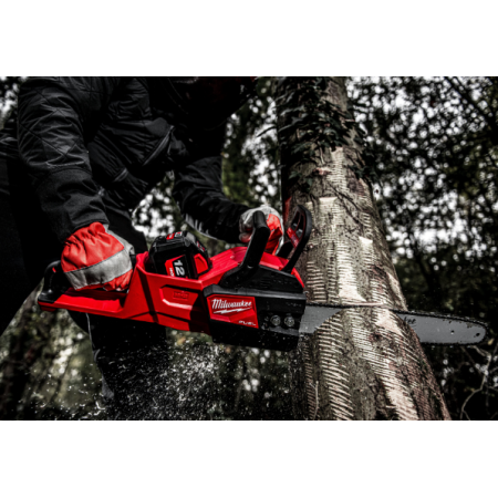 Elettrosega M18 FUEL™ con barra da 40 cm M18 FCHS-122