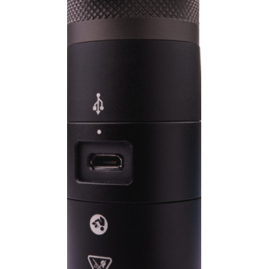 Torcia compatta 800L ricaricabile con USB L4 FMLED-301