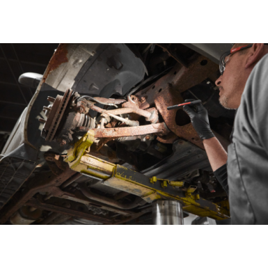 Torcia a penna compatta 250L con batteria interna ricaricabile con USB IR PL250