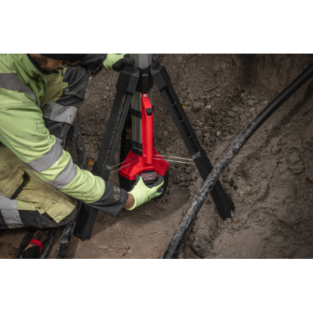 Torre faro LED multidirezionale con treppiede M18™ 2.800 lumen M18 SAL2-0