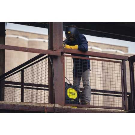 Renegade VOLT ES 200i Saldatrice elettrodo alimentata a batteria Esab