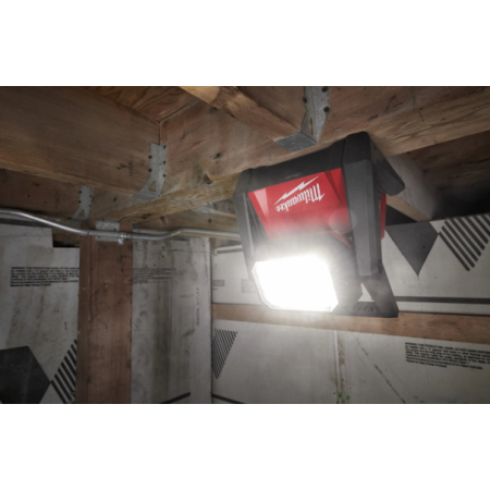 Faro Led ad elevate prestazioni M18 4000 lumen