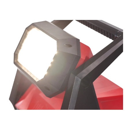 Faro Led ad elevate prestazioni M18 4000 lumen