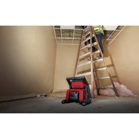 Faro Led ad elevate prestazioni M18 4000 lumen