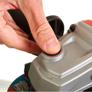 SMERIGLIATRICE MILWAUKEE AG 13-125 XSPD