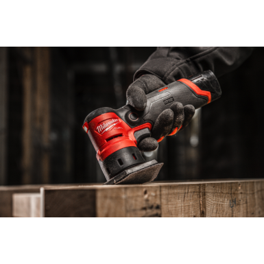 M12 FUEL™ levigatrice a delta compatta