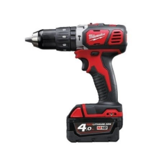 Trapano avvitatore con percussione Milwaukee M18 BPD-402C con 2 batterie 4 Ah