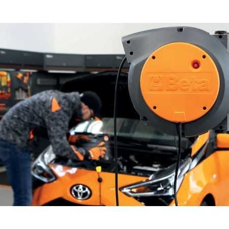 Avvolgitore automatico con cavo 3Gx1,5 mm² con presa SCHUKO 1844 15-H05/3SCK