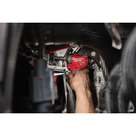 Avvitatore ad impulsi super compatto con attacco quadro 3/8˝ M12 FUEL™ con anello di frizione M12 FSCIWF38-252X