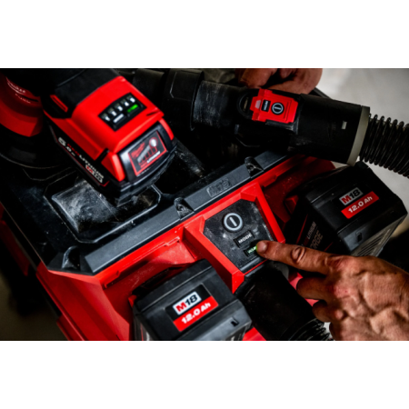 Aspiratore solidi/liquidi classe L M18 FUEL™ NEXUS doppia batteria M18 F2VC23LG2-0