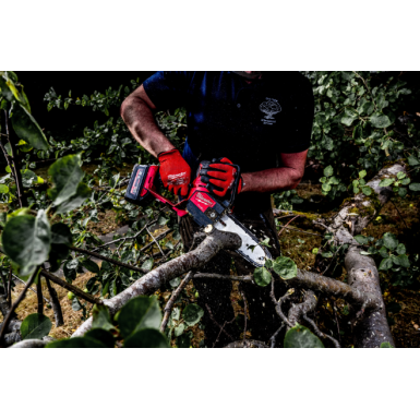 Elettrosega da potatura M18 FUEL™ da 20 cm M18 FHS20-552