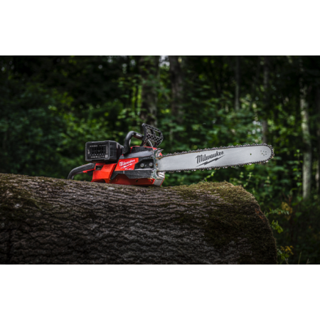 Elettrosega M18 FUEL™ doppia batteria (2x18V) con barra da 50 cm M18 F2CHS50-802