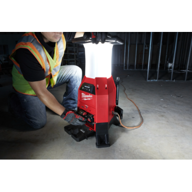 Lanterna LED da terra M18™ ONE-KEY™ e caricabatterie Batteria/Corrente M18 ONESLDP-0