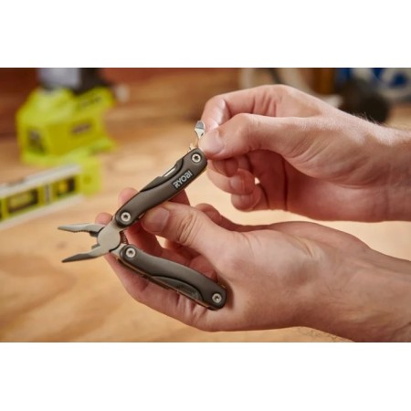 Pinza multiuso 14-in-1 Ryobi RMT14
