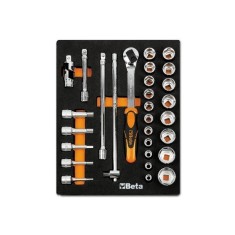 TERMOFORMATO MORBIDO CON 29 UTENSILI ART. M82