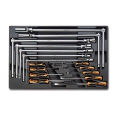 TERMOFORMATO CON 16 UTENSILI ART. T164