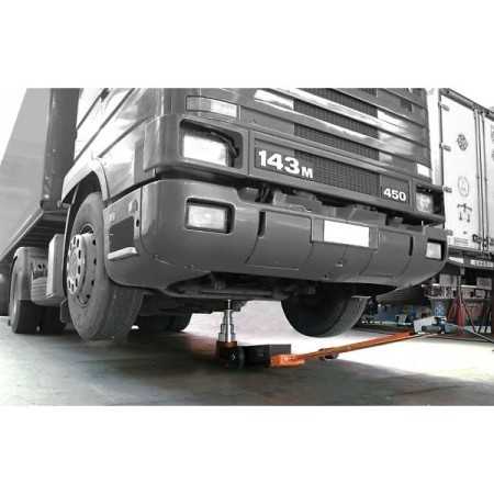 SOLLEVATORE OLEOPNEUMATICO DA 13 A 70T 3067/70-13T