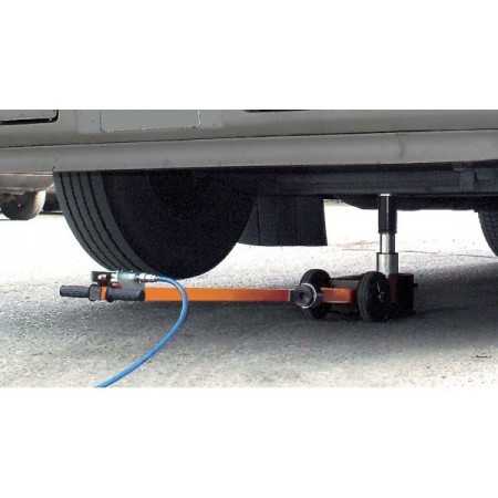 SOLLEVATORE OLEOPNEUMATICO DA 13 A 70T 3067/70-13T